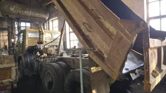 Автосамосвал КАМАЗ 5511С 2001 года, государственный регистрационный знак М127ОС 75RUS. Среднее "условно пригодное" состояние. Требует проведения обслуживания и ремонта отдельных систем и агрегатов. Внешний вид пригодный. Реализуемое имущество неоднократно подвергалось ремонту, в следствии чего…