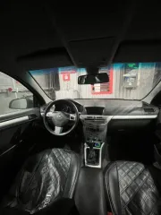 Opel Astra 2010, 140 лс, 170000 км, Марка и(или) модель: OPEL ASTRA, Год выпуска: 2010, Идентификационный номер: W0L0AHL69AG102838, Номер шасси (рамы): --, Номер кузова (кабины): W0L0AHL69AG102838, Цвет кузова (кабины): ЧЕРНЫЙ, Тип двигателя: БЕНЗИНОВЫЙ НА БЕНЗИНЕ, Номер двигателя: Z18XER 20PN3616…