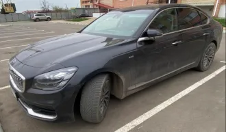 KIA RJ (K900), 2019 г.в. VINXWES5415DK0000225 с комплектом тормозной системы на KIA