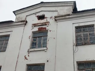 Здание нежилое (штаб-управление), кадастровый номер 73:24:010101:11802, количество этажей: 2, площадь 851 кв.м., адрес: г.Ульяновск, войсковая часть 34236 (хозяйственное ведение).