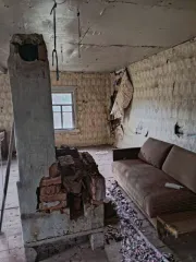 Дом 56,1 кв.м. и земельный участок 3000 кв.м. в Новгородской обл., здание 56,1 кв.м. Кадастровый номер: 53:09:0054201:32, назначение объекта: Жилое, площадь: 56,1 м2, вид права: Собственность, адрес: 175350, Новгородская область, р-н Марёвский, с/п Марёвское, д Малое Дёмкино, ул Народная, д 17…
