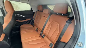 Omoda C5, 2023, VIN LVVDD21B5PD609062, г/н С746ОО716, залог ВТБ. Автомобиль Omoda C5, 2023 года выпуска, VIN LVVDD21B5PD609062, г/н С746ОО716. Имеет дефекты, дефектовка проводилась оценщиком, отчет об оценке приложен. Залог в пользу Банк ВТБ (ПАО).