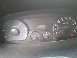 Hyundai Starex 2004. Автомобиль марки Hyundai модель Starex 2004 г.в. VIN-номер KMHWP81HP4U610692. С имуществом можно познакомиться по месту его нахождения по предварительной записи у организатора торгов по адресу: ул. Солнечная, д. 3, р. п. Николаевка Николаевский р-н, Ульяновская область.