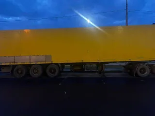 Schmitz рефрижератор 1999 года. Отсутствует аккумулятор, дефекты ЛКП, ржавчина. Более подробное техническое состояние выясняйте самостоятельно в ходе осмотра.