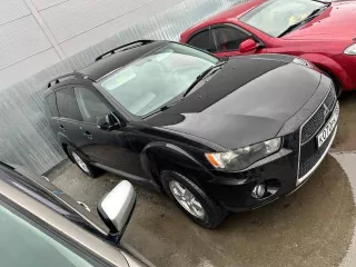MITSUBISHI Outlander, 2011 года выпуска, VIN Z8TXTCW5WBM901095
