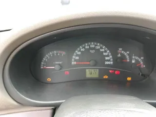 Лада Калина 2010 года, VIN: XTA111940A0113921, цвет черный.