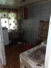 Жилое помещение, площадь: 21,2кв.м., кадастровый номер: 45:13:020207:731 и земельный участок , площадь: 260кв.м., категория земель: Земли населенных пунктов, разрешенное использование: Для ведения личного подсобного хозяйства, кадастровый номер: 45:13:020207:266, Адрес (местоположение): Курганская…
