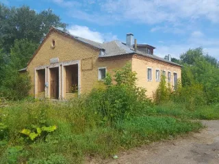 Нежилые здания, 341.9 кв.м., Ярославская область здания, назначение: нежилые, общей площадью 341,9 кв.м., кадастровый номер 76:20:120201:70, 76:20:120201:33, расположенные по адресу: Ярославская область, г. Рыбинск, ул. Чебышева, д. 23.