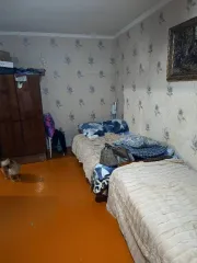 Квартира 50.4 кв. м, Орловская область, город Орёл, улица Орловских Партизан, дом 3, квартира 130. Кадастровый номер 57:25:0040224:347, общая площадь 50.4 кв. м, вид права – собственность.