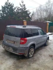 Škoda Yeti 2011 года, цвет серо-голубой, VIN: TMBJF25LXC6024020, госномер М812НК790.