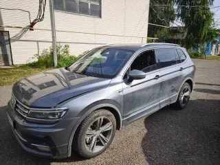 Volkswagen Tiguan 2019 года, 239,3 лс, 248 759 км, АКПП. Легковой автомобиль VOLKSWAGEN TIGUAN, марка: VOLKSWAGEN, модель: TIGUAN, год изготовления: 2019, цвет: серый, двигатель №: CUA5OB780, мощность двигателя, л. с. (кВт): 239,3 (176), кузов №: WVGZZZ5NZKM].67004, VIN: WVGZZZ5NZKM167004, ПТС…