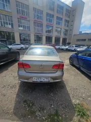 Volkswagen Passat, 2014 года, 152 лс, 160000 км. Легковой автомобиль, марка: Volkswagen, модель: Passat, год изготовления: 2014, цвет: бежево-серый, изготовитель (страна): Германия, VIN: WVWZZZ3CZFE004685, ПТС: 78ХА360959. Объект в залоге. Залогодержатель АО "ТБАНК".