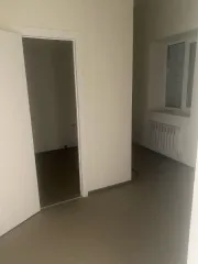 Объект аренды площадью 34,20 кв. м, номера на поэтажном плане: этаж 1, ком. 10-14, адрес: Ростовская область, Каменский район, хутор Красновка, улица Профильная, дом 127. Назначение здания: нежилое, общая площадь 34,2 кв. м.