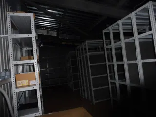 Стеллажи металлические 7х1.8м 15 штук.