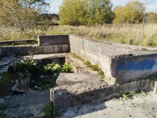 Нежилое здание 63 кв.м с участком 1400 кв.м, Ленинградская область. Объект расположен по адресу: Ленинградская область, Гатчинский район, Елизаветинское сельское поселение, деревня Дубицы, улица Новоселов, дом 2. Кадастровые номера: 47:23:0132001:614 (здание), 47:23:0132001:634 (земельный участок)…