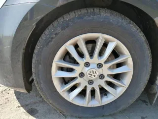 Volkswagen Golf 2013 года, 85 л.с., 296316 км, идентификационный номер (VIN): WVWZZZAUZEW063073