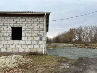 Земельный участок 710 кв.м, Челябинская область, рп Зауральский, с кадастровым номером 74:28:0203008:126, по адресу: 456591, Россия, Челябинская обл, Еманжелинский р-н, Зауральский рп, Калинина ул, 26А, площадью 710 кв.м.