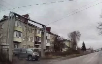 Жилое помещение с кадастровым номером: 21:04:060105:1223, вид права, доля в праве: общая долевая собственность 1/2 доли, площадь: 41,4 кв.м.,  дата регистрации: 31.01.2012 г.
Местоположение: Чувашская Республика, г.Канаш, улица Канашская, дом 15, кв. 23