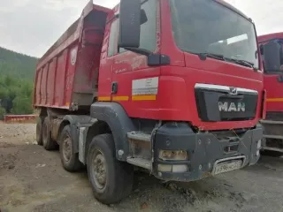 Автосамосвал БЦМ-59 на шасси MAN TGS 41.400 8х4 BB-WW, VIN X3W65392АН0001797, 2017 год выпуска, номер двигателя D2066LF6350547991324798, цвет красный, государственный регистрационный знак Н595НС27, разукомплектован.