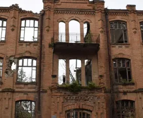 Мужская гимназия купца Сильникова 2552.9 кв.м, Ставропольский край. Продажа изъятого на основании решения суда выявленного объекта культурного наследия в составе: зу с кадастровым номером 26:34:020212:194 (право аренды) общей площадью 1326 кв.м., и права собственности на здание – объекта…