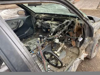 Автомобиль марки Nissan Primera, г/н С215МК 03RUS, цвет черный, 1990 г.в., № кузова НР 10056675. После ДТП, правой передней двери нет. Автомобиль Nissan Cube, г/н С351ЕН 03RUS, 2001 г.в., номер кузова AZ10-269287, № двигателя 175402. Не на ходу, мотора нет, аккумулятора нет. Автомашина марки ВАЗ…
