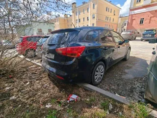 Kia Ceed 2013, 129 л.с., 247900 км, АКПП. Kia JD (CEE'D) 2013, VIN XWEHN812BD0002192. Пробег 247 тыс. Со слов собственника, технического обслуживания требует подвеска, в остальном удовлетворительном техническом состоянии. Более подробное техническое состояние выясняйте самостоятельно в ходе…
