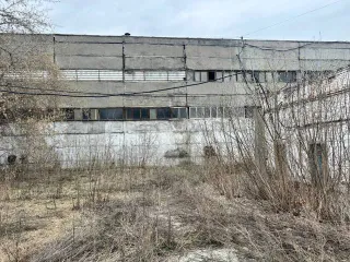Имущественный комплекс, земельный участок 30613 кв.м, здания 5306.9 кв.м, 458.4 кв.м, 300.7 кв.м, г. Коркино, Челябинская область. Имущественный комплекс в составе: земельный участок площадь 30 613 кв.м кадастровый номер: 74:31:0104020:14, категория земель: земли населенных пунктов, разрешенное…