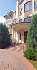 Жилой дом 1 834,5 кв. м, земельный участок 3 900 кв. м, Московская область, Одинцовский р-н, сельское поселение Барвихинское, село Усово, тер. НПИЗ "Усадьбы Усово", д. 20, 3-этажный, з/у 20, кадастровые номера 50:20:0010516:2172, 50:20:0010516:1275, земли населенных пунктов - для коттеджной…