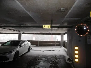 Парковочное место 18,9 кв.м и нежилое помещение 18,9 кв.м. Адрес: Московская область, Одинцовский район, городское поселение Заречье, рабочий поселок Заречье, ул. Каштановая, д. 12, стр. 1, помещение 5.014. Кадастровый номер нежилого помещения: 50:20:0020202:4643.