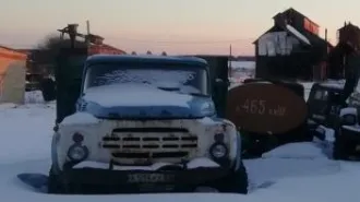 УАЗ-2206-03 1996 года выпуска, госномер С182ТН59. Сумма 28000 рублей. С имуществом можно ознакомиться по предварительному согласованию по телефону 89027125511 или по электронной почте bagaev.arbitr@mail.ru.