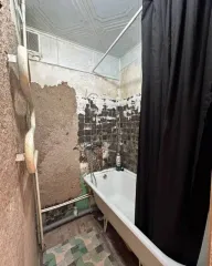 1/2 доли квартиры, 42,4 м², Архангельская область, доля вправе 1/2, площадью 42,4 кв. м, расположенная по адресу: Архангельская обл., г. Архангельск, ул. Тимме Я., д. 21 к. 1, кв. 71, с кадастровым номером: 29:22:040613:1009, являющееся предметом залога ПАО Сбербанк.