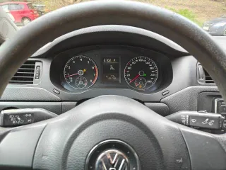 Volkswagen Jetta, 2014 года, 105 лс, 222000 км, АКПП, XW8ZZZ16ZEN916222. 222 тыс. Со слов собственника: сломана левая пружина, передняя подвеска требует замены. Более подробное техническое состояние выясняйте самостоятельно в ходе осмотра. Организатор торгов нюансами технического состояния не…