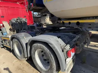 Scania 2012 Грузовой тягач седельный, 2012 года выпуска, цвет - красный, VIN XLEP6X40005287995, государственный номер К200РС29, повреждения на задних и передних крыльях, повреждение левого дополнительного зеркала заднего вида. (на стоимость сложившуюся по итогам аукциона, будет начислен НДС 22%) 1…