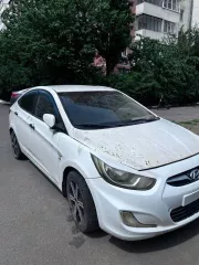 Автомобиль Hyundai Solaris. VIN Z94CT41DBDR318680. Состояние удовлетворительное, имеются следы эксплуатации, вмятины и сколы на кузове и элементах. ТС после длительного простоя, запуск ДВС не удался, транспортировка эвакуатором. Обременения и ограничения на распоряжение и эксплуатацию имущества…