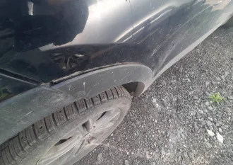 Hyundai Santa Fe 2012 года. Состояние удовлетворительное, на ходу, имеются технические неисправности (ошибки), мелкие вмятины, потертости, царапипины. VIN: KMHST81XBDU094738.