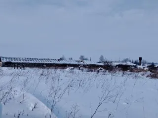 Здание телятника, назначение: нежилое, площадь 1300,4 кв.м., этажей 1, год постройки 1976, кадастровый номер: 59:14:0831001:286, расположенное по адресу: Пермский край, Березовский район, с. Таз Русский. Год ввода в эксплуатацию: 1976. Общая площадь: 1300.4. Кадастровый номер: 59:14:0831001:286…