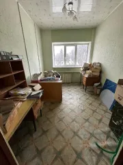 Объект аренды площадью 178,7 кв. м, номера на поэтажном плане: этаж 2, пом. 1, ком. 16, 17, 18, 19, 20, 21, 23, 24, 25, 26, 27, адрес: Московская область, район Шаховской, гп Шаховская, рп Шаховская, ул. 1-я Советская, д. 14 Назначение здания: Нежилое Общая площадь: 178,7 кв. м Общие сведения об…