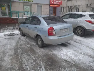 HYUNDAI Verna 2007. Автомобиль марки HYUNDAI модель Verna 2007 г.в. VIN-номер NLHCM41AP7Z062305. Ознакомиться с имуществом можно по месту его нахождения после предварительного согласования +7(963)-05-00-666, vvpischalnikov@gmail.com). Место осмотра имущества - г. Екатеринбург.