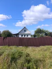 Жилой дом 52 кв.м и земельный участок 1800 кв.м Ленинградская область Жилой дом, площадь 52 кв.м., назначение: жилое, адрес (местонахождение): Ленинградская область, Всеволожский район, Лесколовское СП, Лесколовод, Зеленая ул, дом № 39, Земельный участок № 39, кадастровый номер: 47:07:0113001:536…