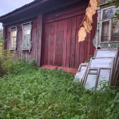 1/4 доля дома 33,5 кв.м и 1/4 доля земельного участка 668 кв.м, Ивановская обл, кадастровый номер: 37:21:061207:165 и 1/4 доля в праве на земельный участок, площадь: 668кв.м., кадастровый номер: 37:21:061207:15 адрес (местонахождение): Ивановская обл, р-н Южский, г Южа, ул Ганабина, д 29.