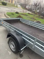 Прицеп МЗСА 817712 2024 года выпуска, цвет серый. Номер шасси X43817712R0021593, госномер СН637661. Разрешенная максимальная масса 750 кг, масса без нагрузки 249 кг.