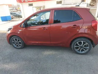 Kia Picanto 2022 года, 67 лс, 38399 км, VIN: XWEB3511BN0000706. Обращаю внимание, что у автомобиля поцарапана правая часть переднего и заднего бампера. Обращаю внимание, что автомобиль находился в эксплуатации и является бывшим в употреблении; может иметь скрытые недостатки (неисправности), которые…
