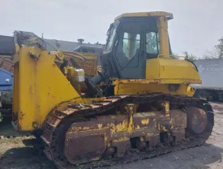 Бульдозер KOMATSU D155A 5, 2006 года выпуска, заводской номер № МТ0D043V02065432, двигатель № 6D140 33743. Состояние: не рабочий, разукомлектован
