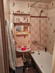 Калужская область, Ферзиковский район, улица Центральная, дом 15В, квартира 1. Продается 1/4 доля в квартире жилого назначения общей площадью 53 кв.м. Кадастровый номер: 40:22:164501:631.