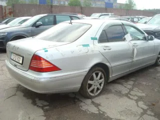 Mercedes-Benz 320 CDI 2003 года, VIN: WDB2200252A349570, регистрационный номер 03DL600 IE. Автомобиль продается в том виде, в каком он есть, и в случае продажи возврату или обмену не подлежит. За скрытые дефекты имущества продавец ответственности не несет.