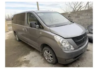 Hyundai Grand Starex, 2012 года, 145 лс легковой автомобиль, марка: Hyundai, модель: Grand Starex, год изготовления: 2012, цвет: серый, VIN: KMJWA37JBCU404895, ПТС: 05РР404137, г/н: ТС С828ТТ05, тип двигателя: дизельный, мощность двигателя, л. с. (кВт): 145, рабочий объем двигателя, куб. см: 2497…