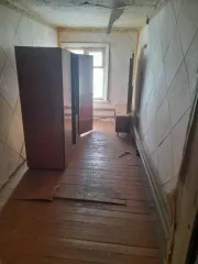 Квартира 49,8 кв.м., 1-комн.; жилое помещение 49,8 кв.м., Саратовская область, р-н Самойловский, с Благовещенка, ул Ленина, д 105, кв 1, кадастровый номер: 64:31:000000:3515