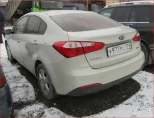 Kia Cerato, 2013 года, 130 лс, 174326 км, АКПП, Автомобиль легковой. Марка KIA CERATO, дата выпуска 2013 г., цвет серебристый, регистрационный знак У977РС174, технический паспорт серия 77ХА номер 164592, VIN-номер XWEFX411BD0001230.