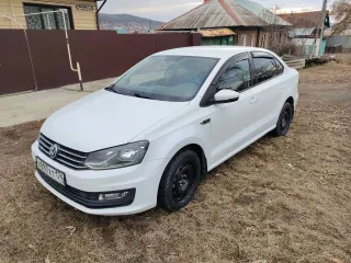 Volkswagen Polo, 2018 года, 125 лс, 183 015 км, АКПП, VIN: XW8ZZZ61ZKG014372. Хорошее техническое состояние (электрообогрев лобового стекла, датчики парковки спереди и сзади и пр.).
