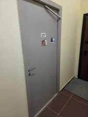 Audi A6 2018. Квартира 65 м², Москва. Промышленный станок Bosch. Долг ООО "Вектор" 500 000 руб.